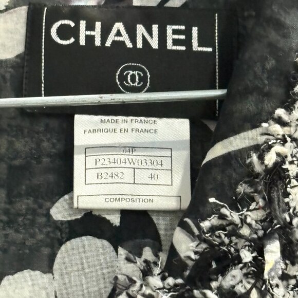Authentic CHANEL 04P Fringe Texture Boucle Jacket Size 40/6 - Picture 3 of 5